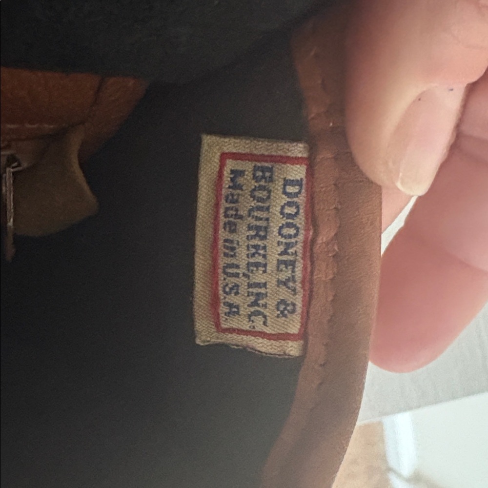 Dooney & Bourke Smaller Size Surrey Vintage  Crossbody Rare 90's Vintage - Picture 17 of 17